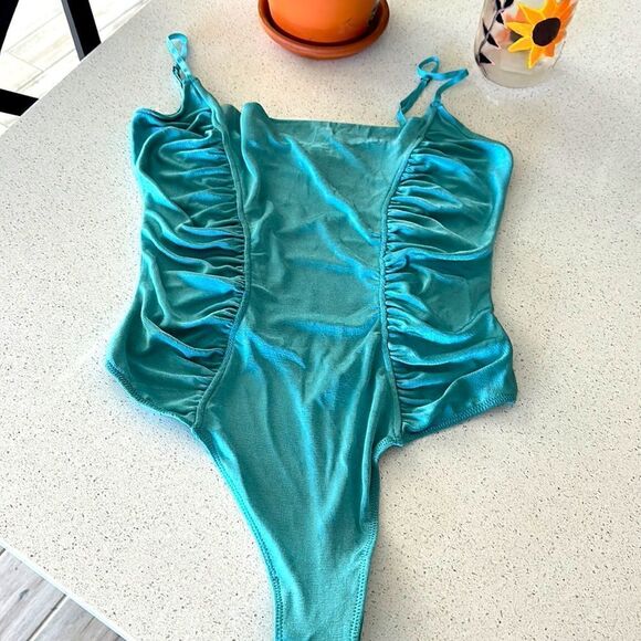 NWOT Free People Bodysuit Teal Loose Fit Ruched Tank S Stretchable Retro Thong - Picture 8 of 12